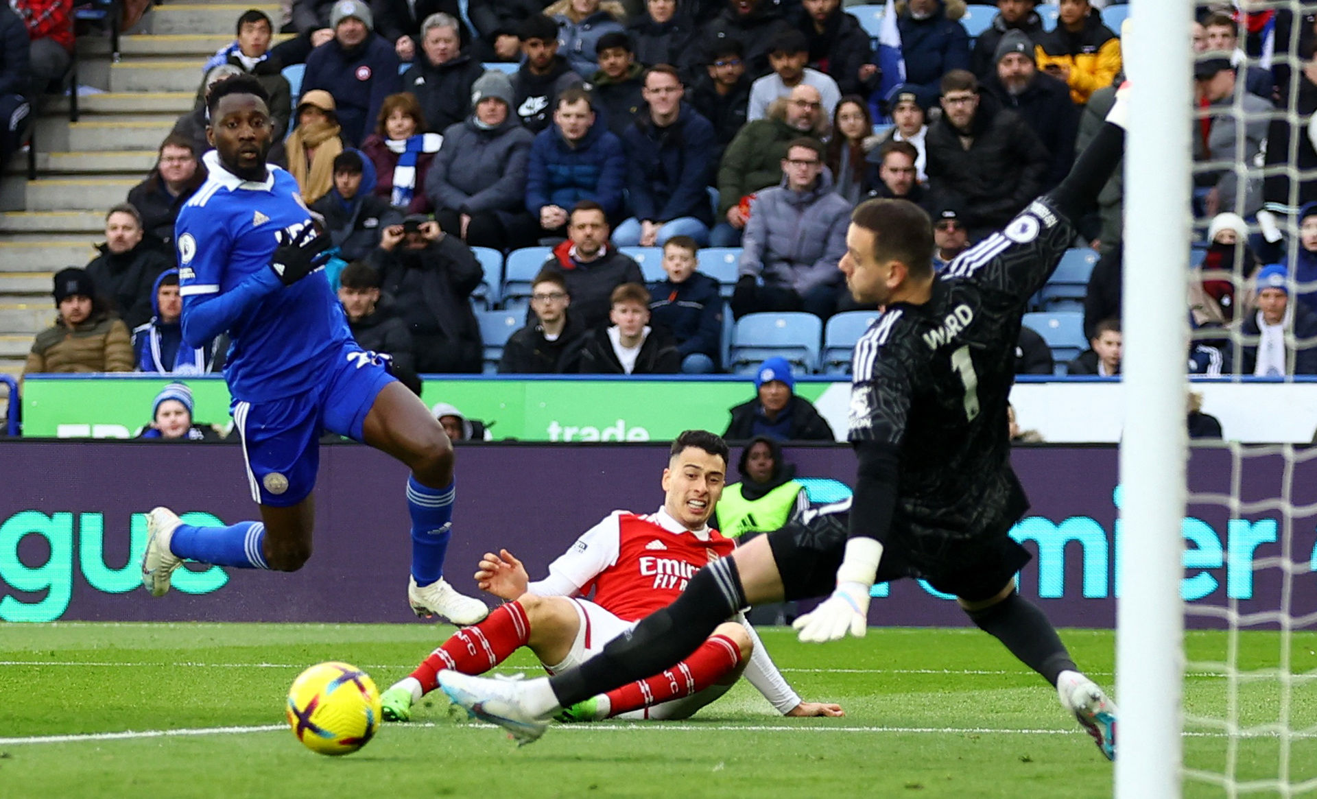 却因真挚而 却因真挚而